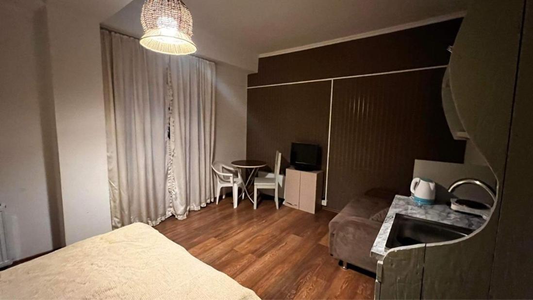 Hotel Mgzavrebi Bakuriani Bagian luar foto